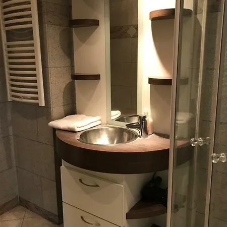 Extreme B&B